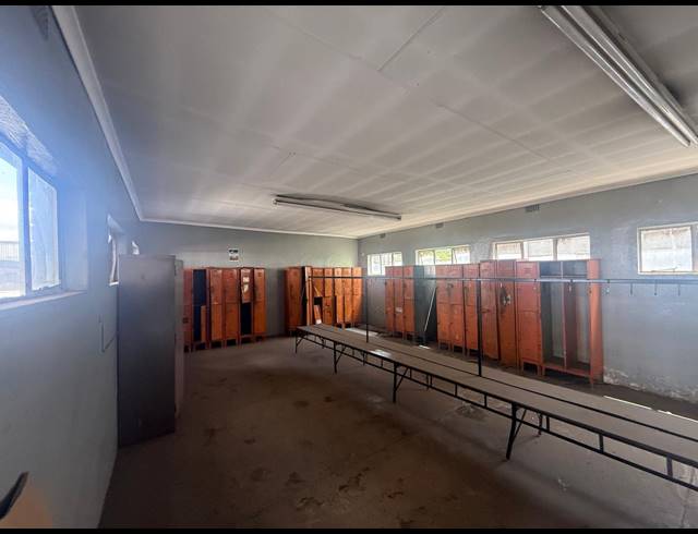 1,400M² WAREHOUSE TO LET IN ALRODE